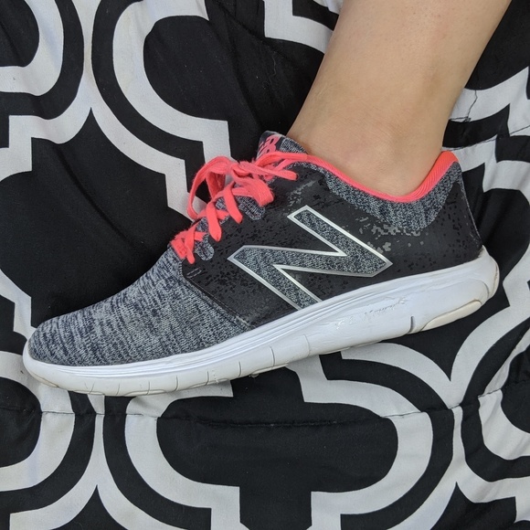 New Balance Shoes - New Balance Women's running shoe size 7.5